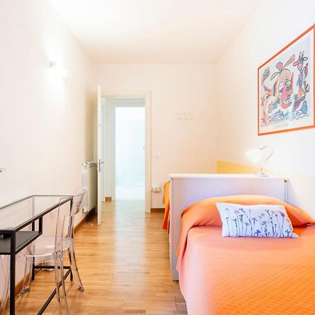 Piazza Cavallotti & Mercato Centrale Apartment! リヴォルノ エクステリア 写真