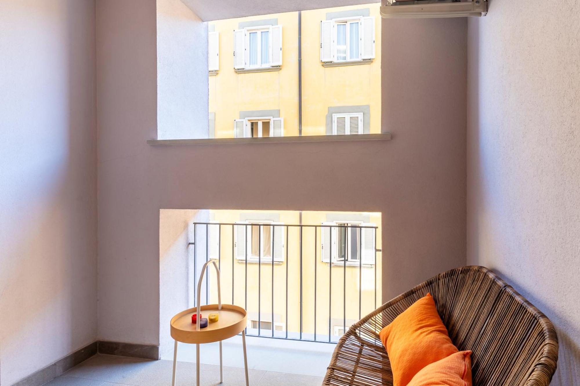 Piazza Cavallotti & Mercato Centrale Apartment! リヴォルノ エクステリア 写真